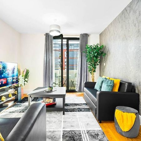 Modern Arcadian Centre Apartment By Azura Nights Бирмингем Экстерьер фото